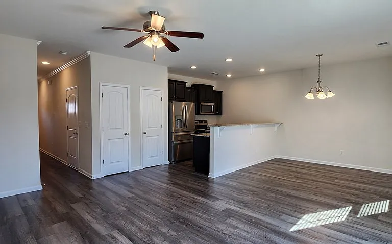 2920 Old Field Rd — Photo 2