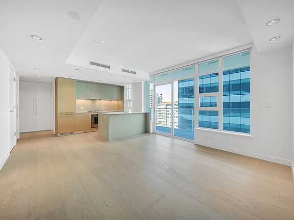 5th image of 1289 Hornby St #1805