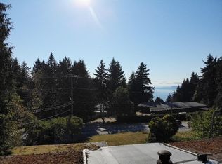 5292 Nestman Rd, Sechelt, BC V7Z 0G6