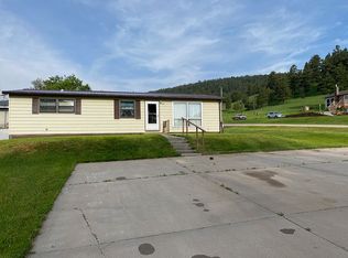 123 N 11th St, Sundance, WY 82729