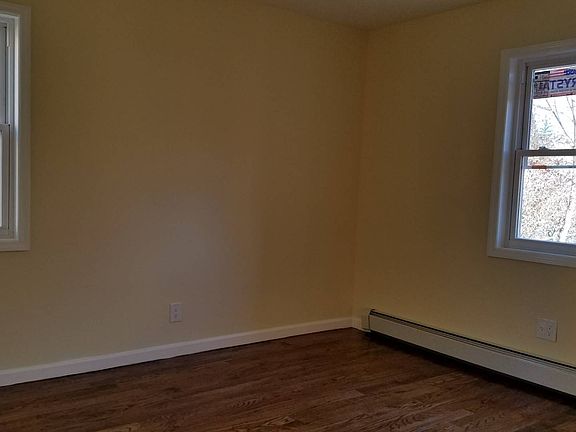 5th image of 11955 Farmers Blvd