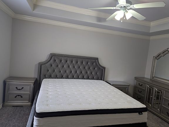 5th image of 1007 Oakwood Ln