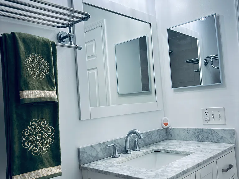 2130 Bancroft Pl — Photo 14