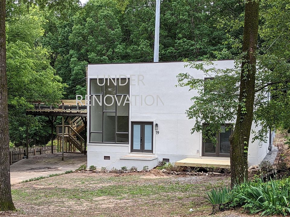 1st image of 19 Coolwood Dr
