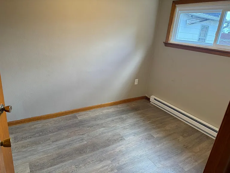 34 Roosevelt St — Photo 12