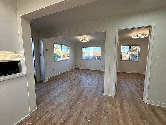 5th image of 34 Anita Rd Unit B