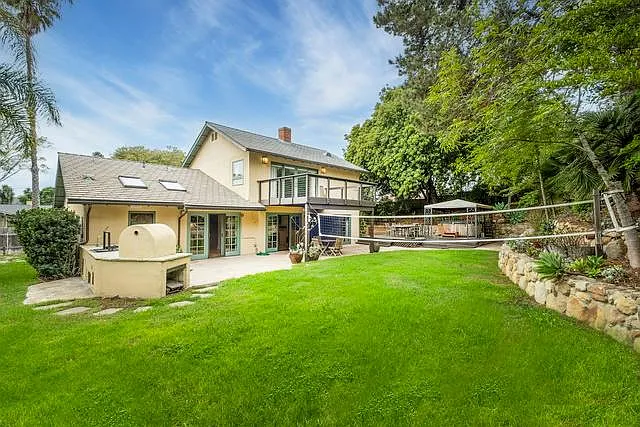 940 Flora Vista Dr — Photo 6