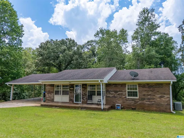 1414 Clairmont Dr, Weaver, AL 36277