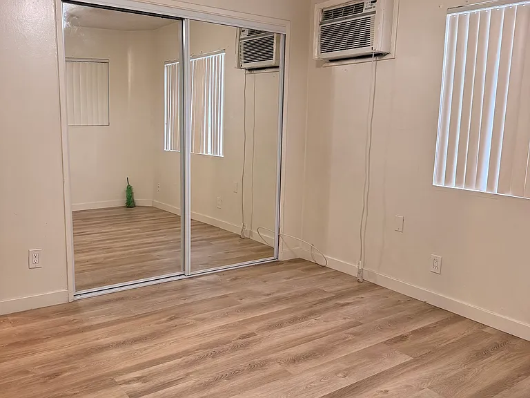 15163 Sherman Way #7A — Photo 3