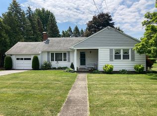6 Saint Anthony St, Auburn, NY 13021