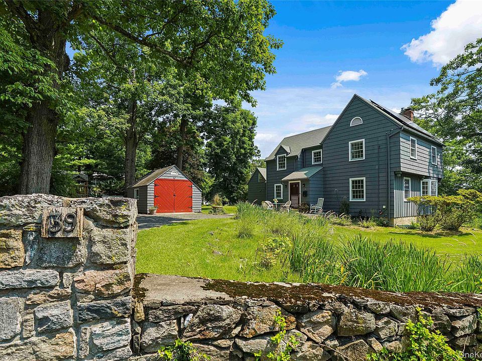 1st image of 39 Forest Avenue