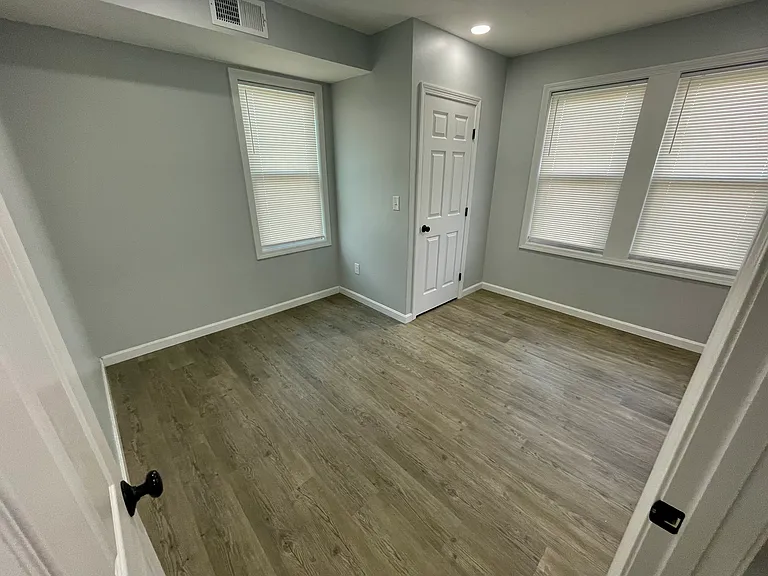 81 Birch St #3L — Photo 5
