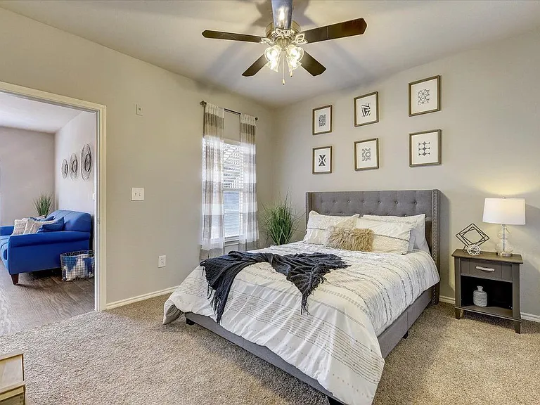 Southpoint Villas — Photo 8