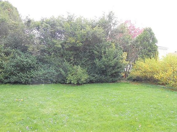 4th image of 174 Lawson St