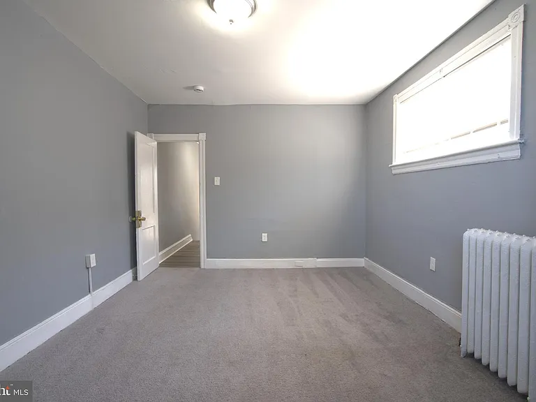 4836 N Franklin St — Photo 9