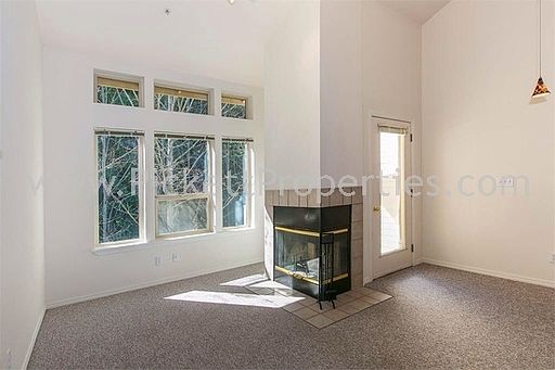 2nd image of 4719 NW Walgren Dr #D103