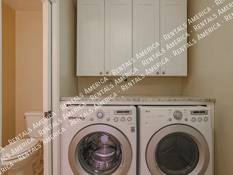 8613 E Clarendon Ave — Photo 11