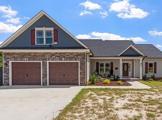 638 W Core Rd, Dunn, NC 28334