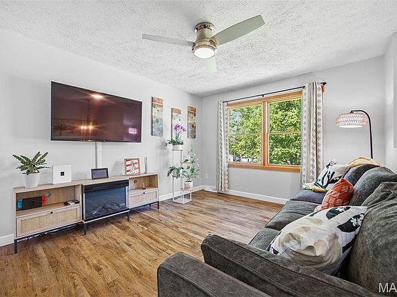4th image of 2840 Orchid Ct