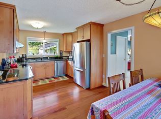 9431 NE Eric Ave, Bainbridge Island, WA 98110