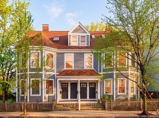 165 Putnam Ave #B, Cambridge, MA 02138
