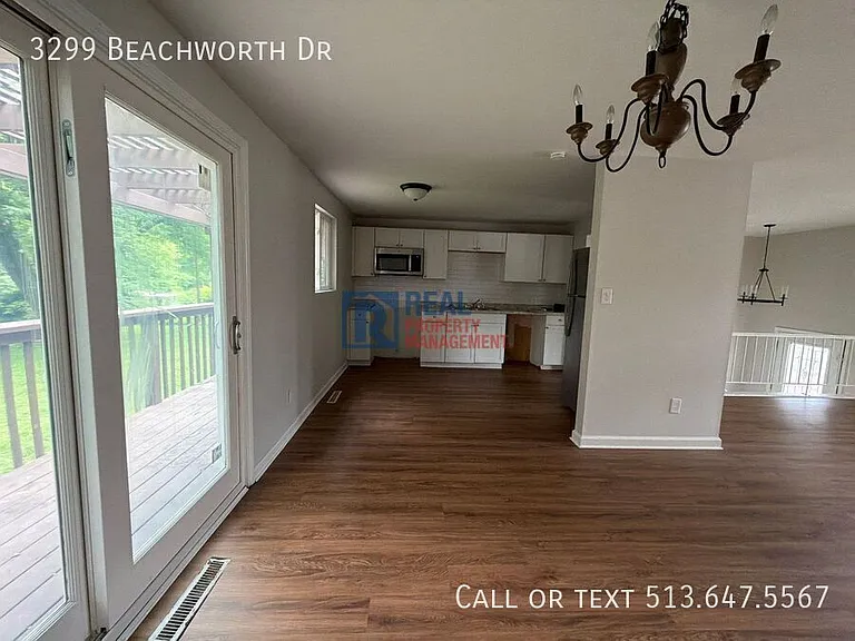 3299 Beachworth Dr — Photo 9
