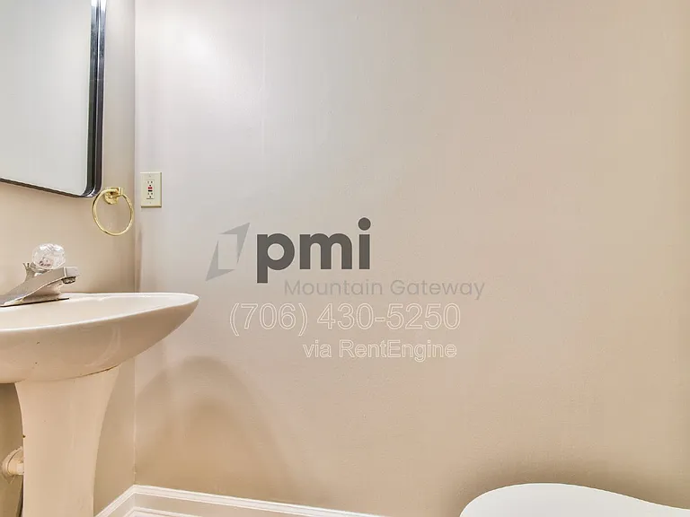135 Beacon Hill Dr — Photo 21