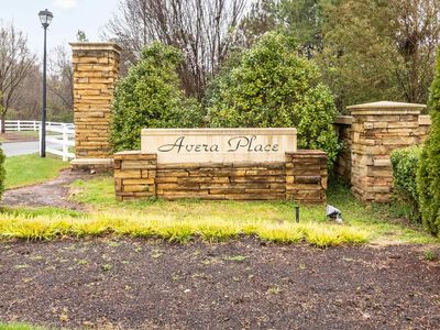 2400 Huntscroft Ln APT 102, Raleigh, NC, 27617