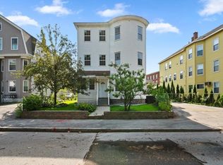 31 Haynes St, Worcester, MA 01603