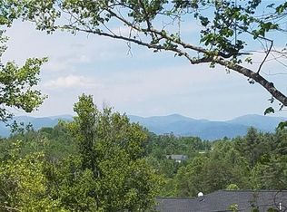 18 Clover Mountain Ln #9, Weaverville, NC 28787