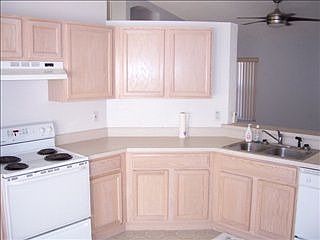 4th image of 1 Zammer Ct