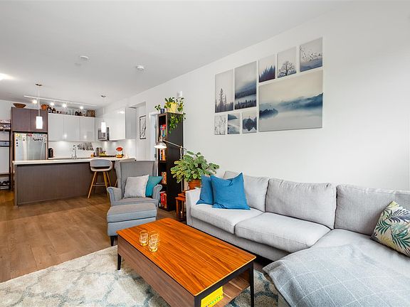 3rd image of 28 Royal Ave #208