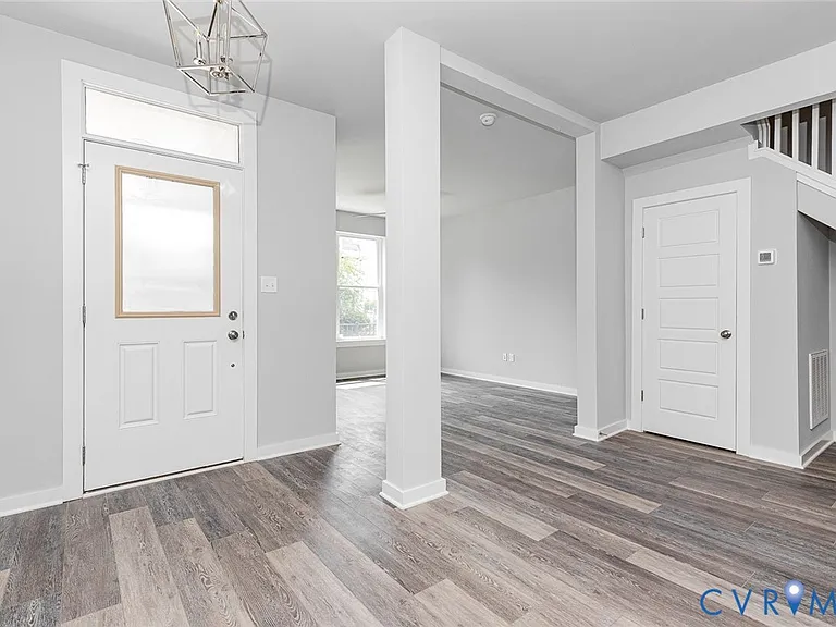 1529 Porter St #A — Photo 4