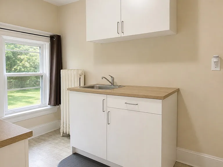 160 Midland Ave #3 — Photo 3
