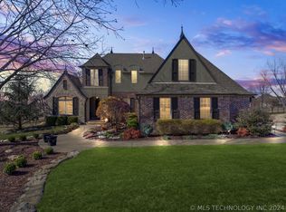 7136 Kingbird Ct, Owasso, OK 74055