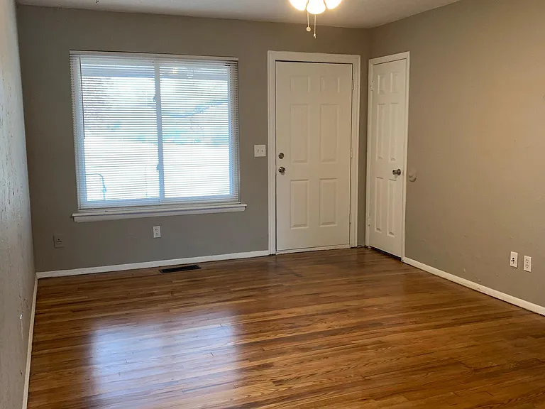 14660 Dean St — Photo 15