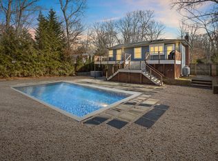 21 Hillside Dr W, Sag Harbor, NY 11963