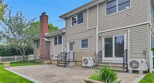 136 Lee Rd Photo 1