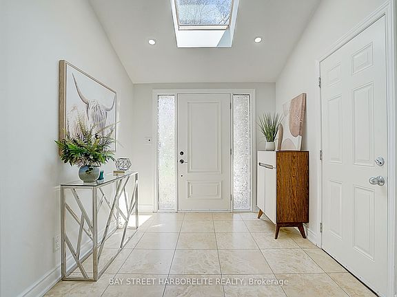 2nd image of 190 Digby Rd