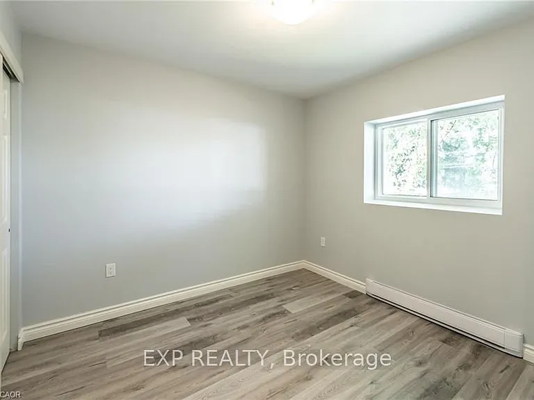 529 Elm St #16 — Photo 13