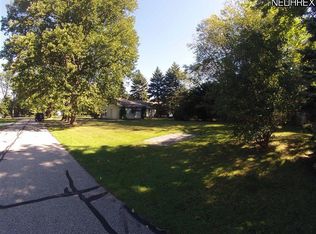 8254 Lake Shore Blvd, Mentor, OH 44060