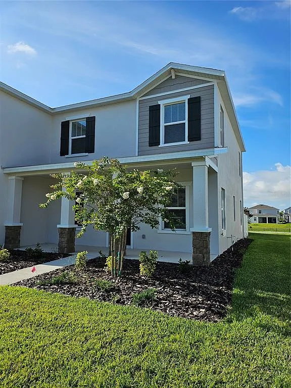 3 bed, 2.5 bath, 1755 sqft, $2,500 — Photo 2