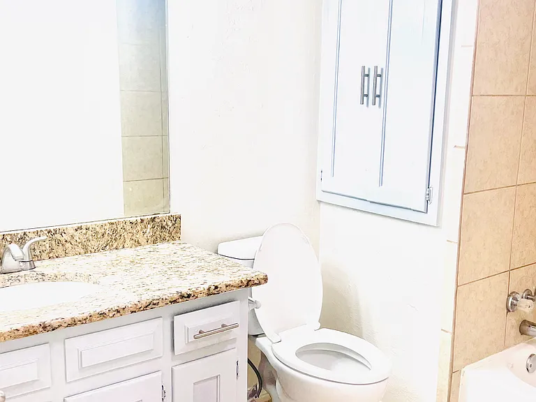 5429 Prince Dr — Photo 9