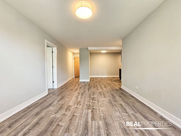 2nd image of 445 W Barry Ave APT 514