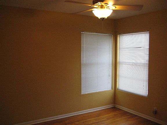 5th image of 267 Pinewood Ln