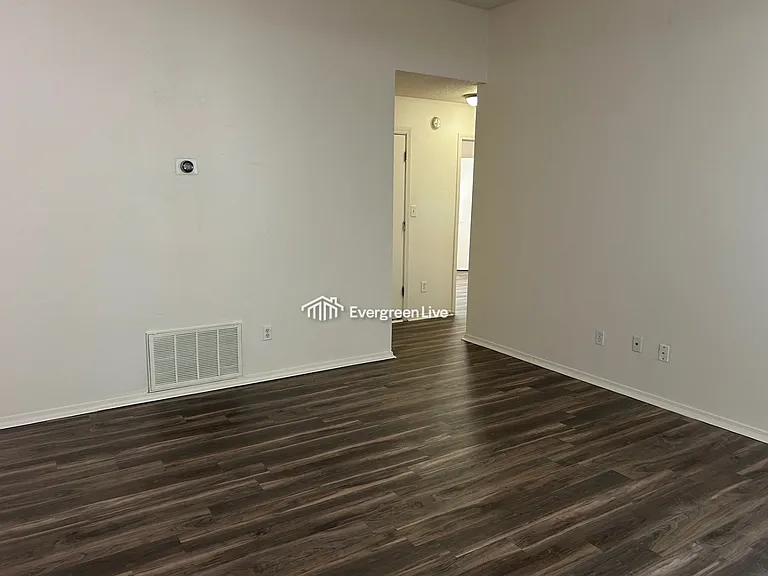 52 Callan Ct — Photo 2