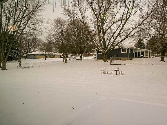 4th image of 5634 Falmouth Dr