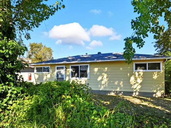340 16th Street, Lakeport, CA 95453