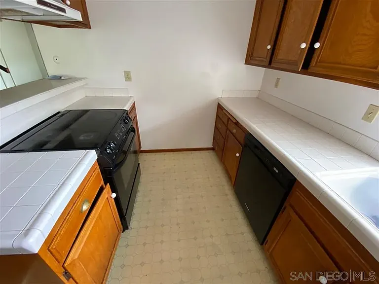 4354 Vision Dr — Photo 7
