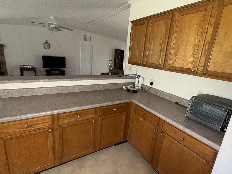 198 County Road 1165 — Photo 6